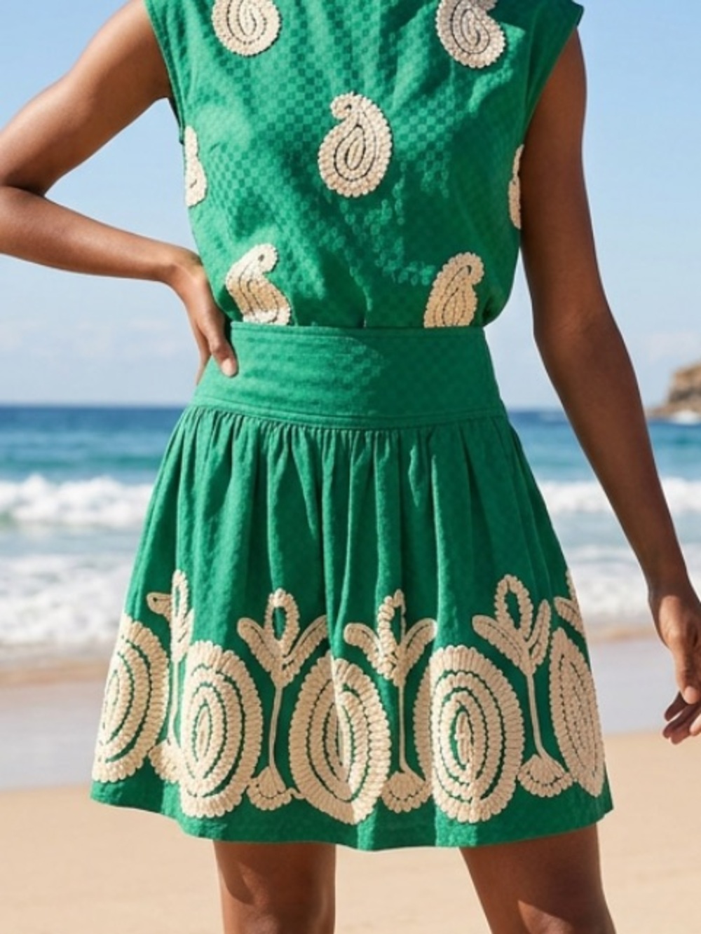 NICK & MO Anthropologie Appliqué Skater Skirt Mini Green